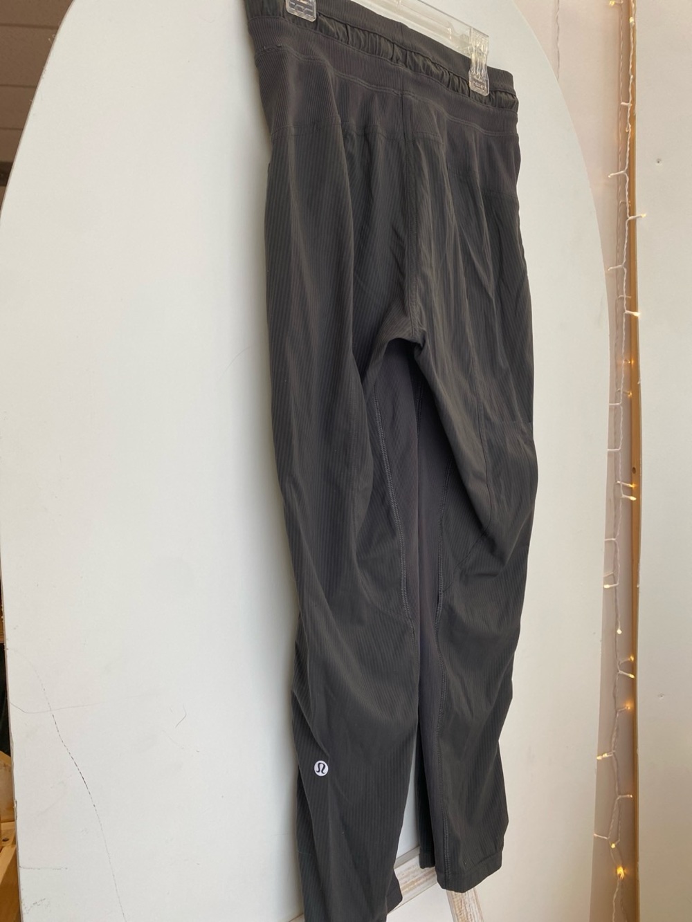 Lululemon Dance Studio pants 
Size 2 AS IS!!!